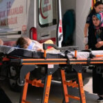 1,5 yaşındaki bebek 4 metre yükseklikten düştü: Beyin kanaması geçirdi